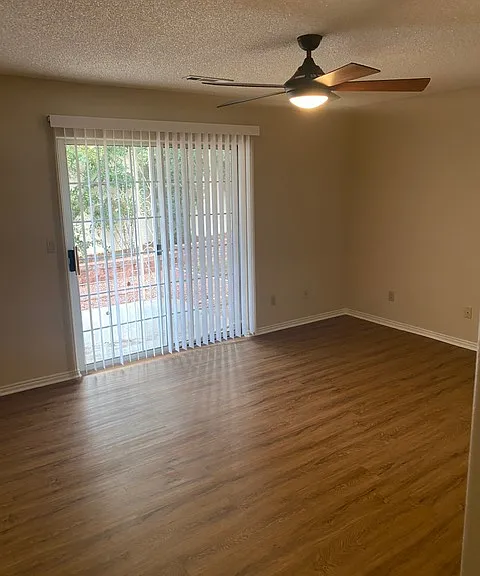 660 E Vermillion Ave — Photo 14