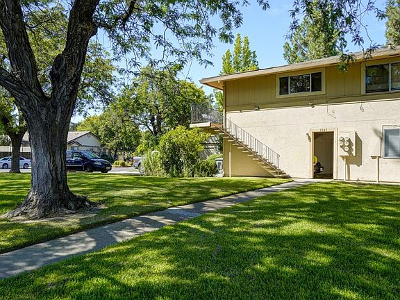 2nd image of 1967 Southwood Drive #4