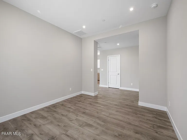 1318 Rockwood Dr — Photo 22