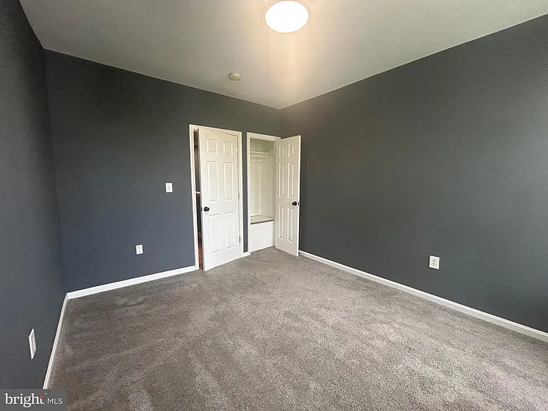 1516 N Mount St — Photo 20