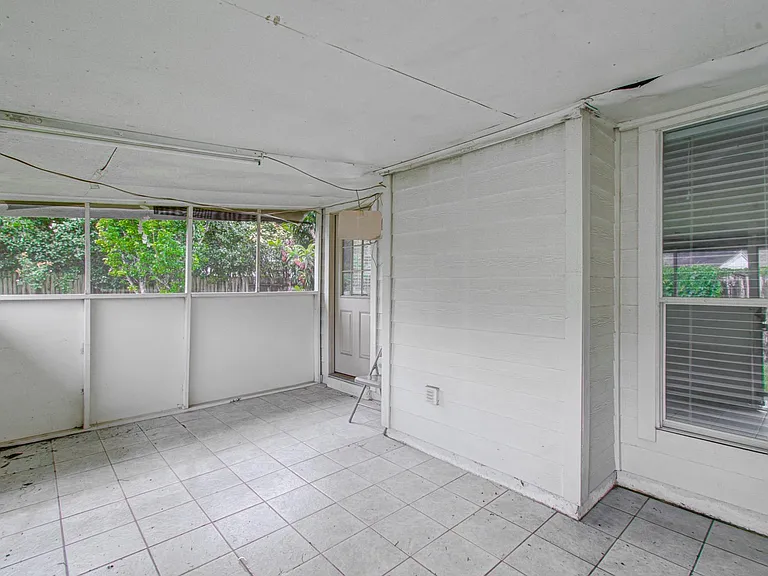 11714 Sweet Willow Ct — Photo 28