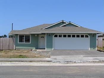 1st image of 3220 Halfway Ave
