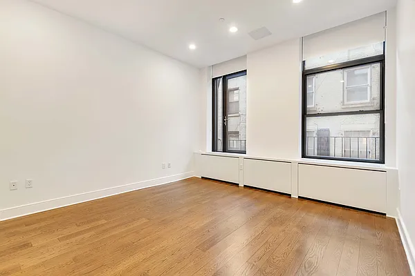 Rented by Compass | media 24