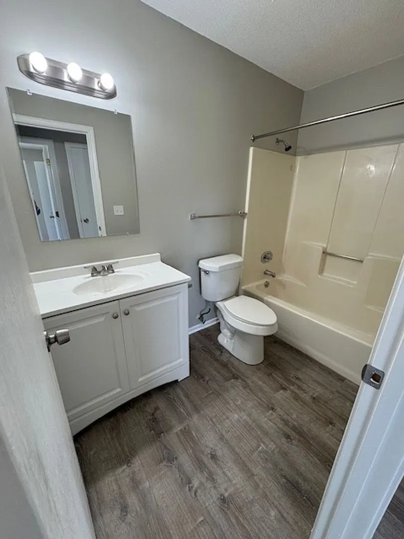 West Unity Villas — Photo 2
