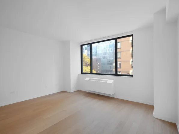 75 W End Ave, New York, NY