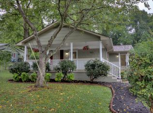 127 Pembroke Rd, Oak Ridge, TN 37830