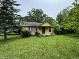 6785 Belleville Rd, Van Buren Township, MI 48111