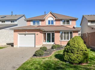 55 Fusilier Dr, Hamilton, ON L9B2E5
