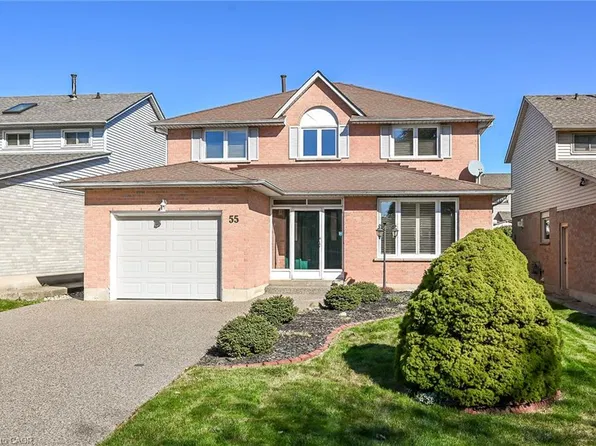 55 Fusilier Dr, Hamilton, ON L9B 2E5