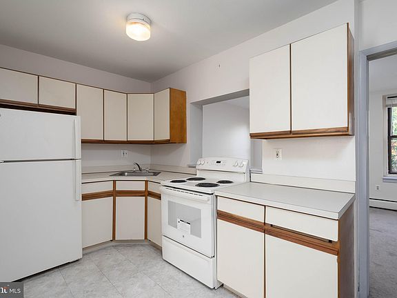 4th image of 1632 S 4th St Floor 3