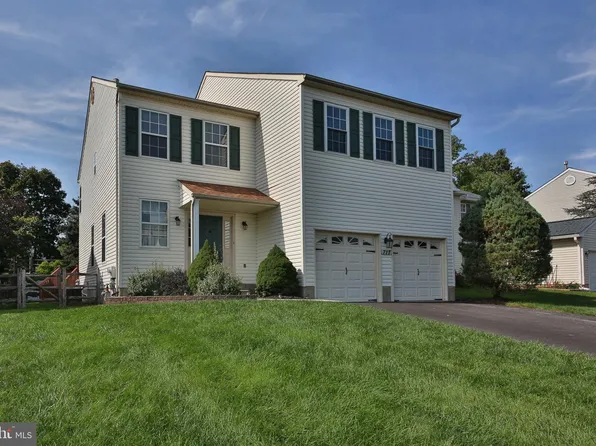 717 Queen Rd, Collegeville, PA 19426