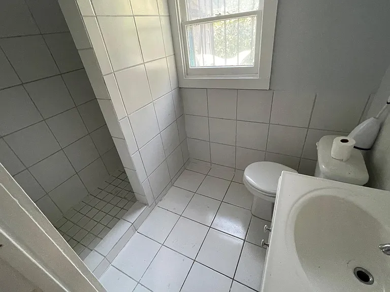 204 Lone Star Blvd — Photo 3