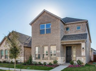 7629 Regal Ln, North Richland Hills, TX 76180