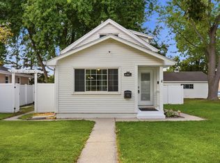 6001 S Lake Dr, Cudahy, WI 53110