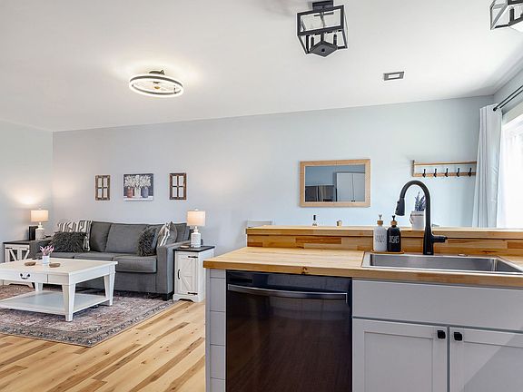 5th image of 14066 Deer Valley Ln #Id1247796p