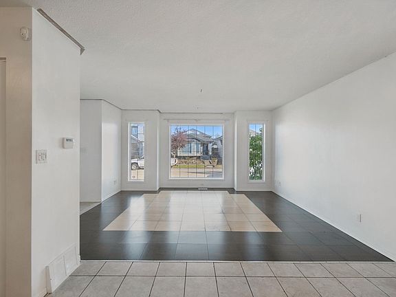 4th image of 2117 36th Ave NW