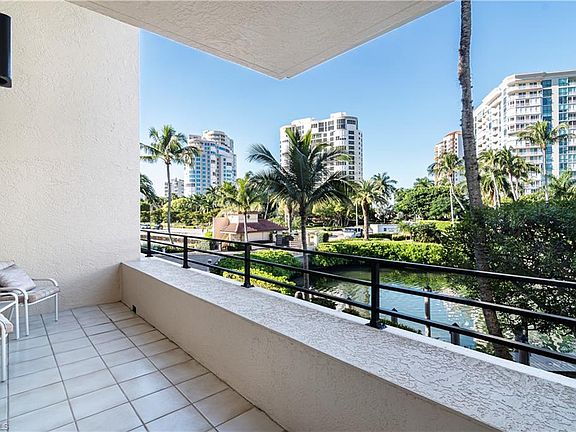 3rd image of 4400 Gulf Shore Blvd N #4-401