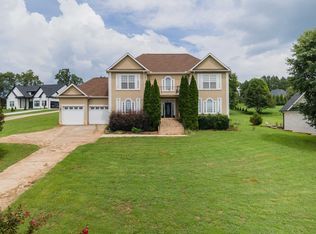 418 Harbour View Dr, Chesnee, SC 29323