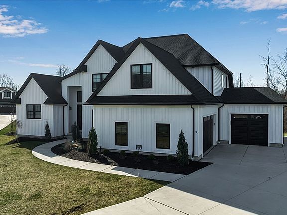 9 Blackstone Ct Lancaster NY 14086 MLS #B1524910 Zillow