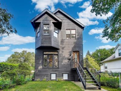 6431 N Paulina St, Chicago, IL, 60626