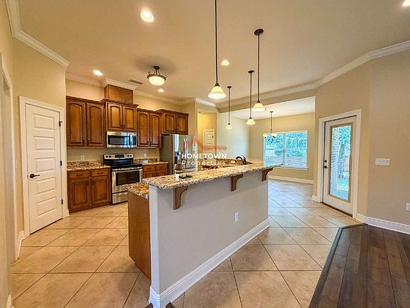 2nd image of 5573 Nate Ln