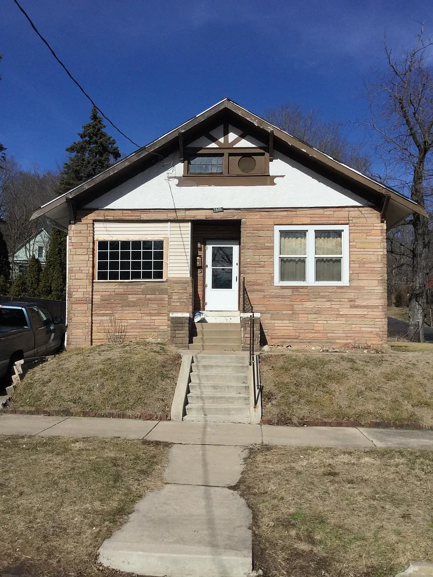 1601 W Adrian G Hinton Ave photo 1