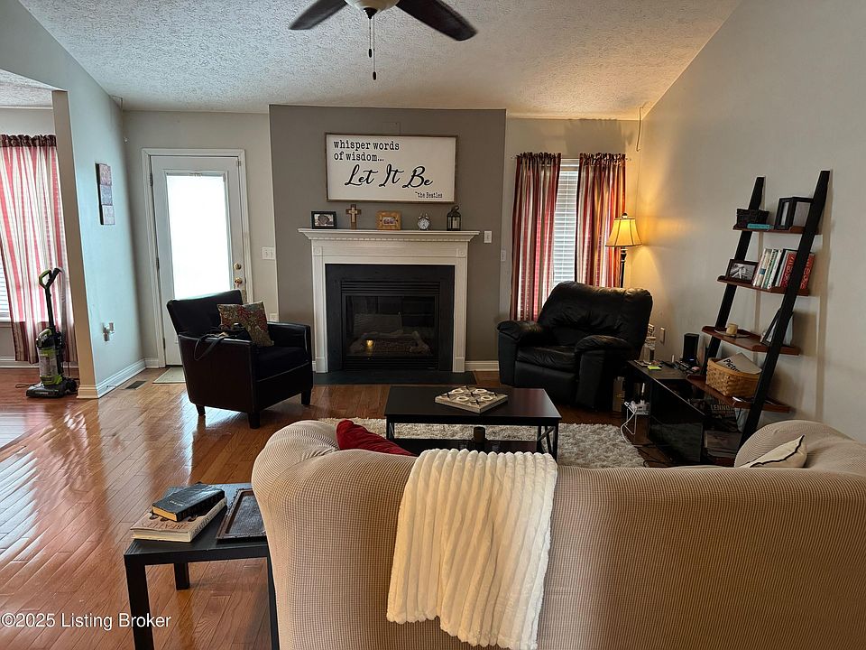 2nd image of 159 Bischoff Way
