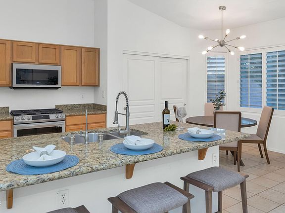 4th image of 5921 E WOODRIDGE Drive