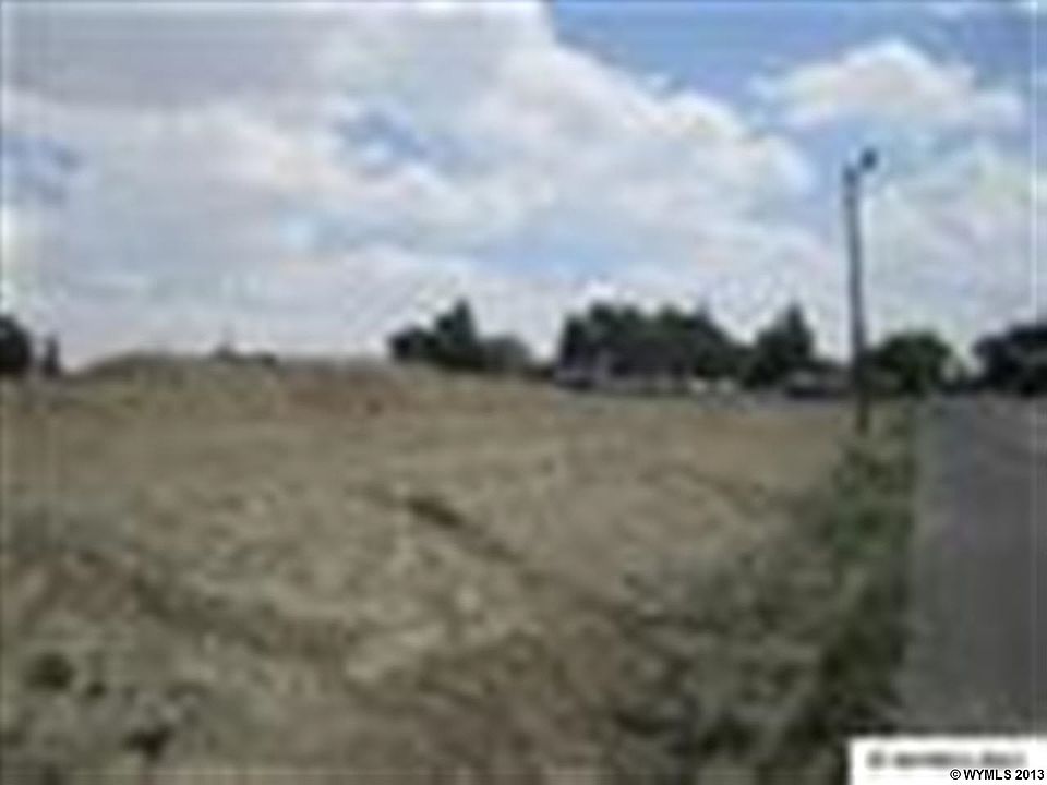 2nd image of 1539 Kari Ln