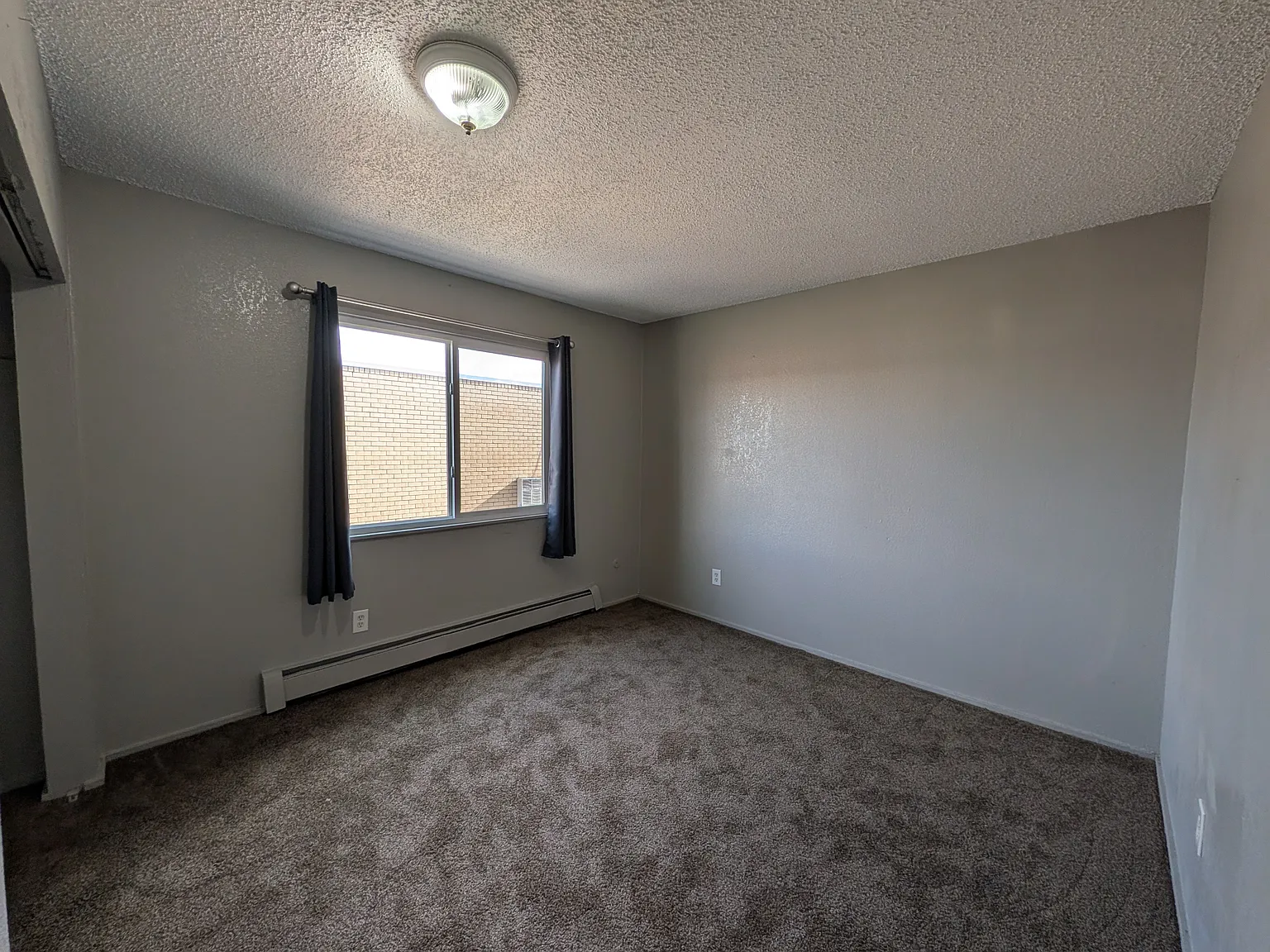 2 bed, 800 sqft, $1,595 — Photo 4