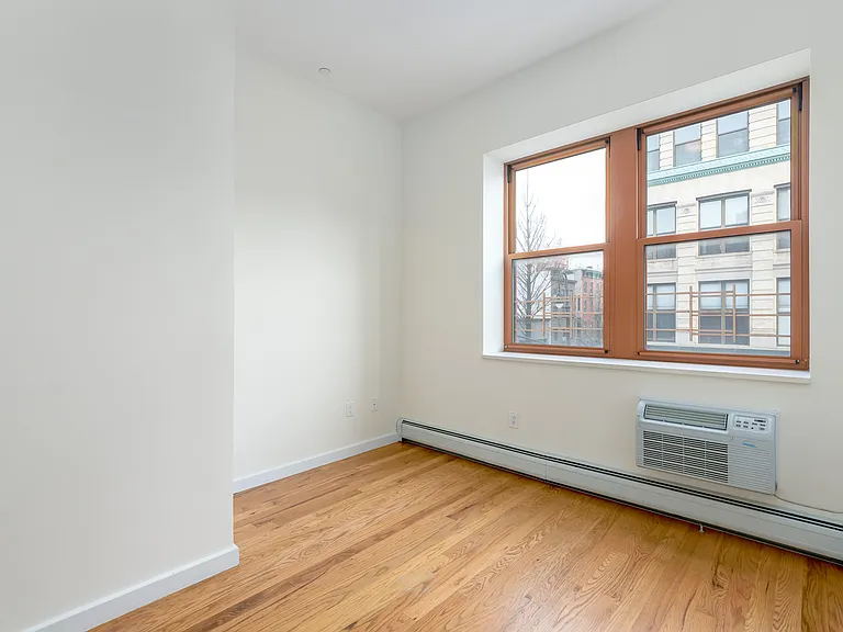 166 Smith St #2D — Photo 6