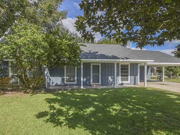 3rd image of 123 Aspasie Dr