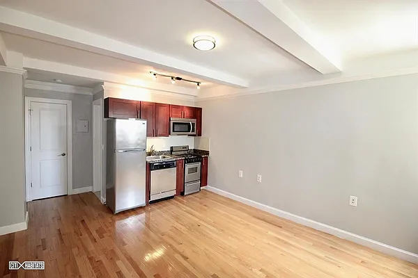 Rented by Citi Habitats | media 10