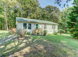 1526 Sports Lake Rd, Columbia, VA 23038