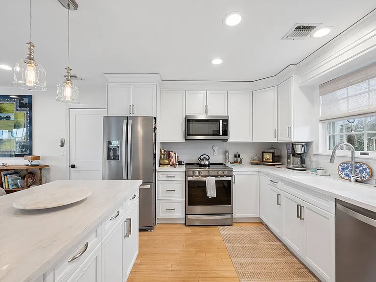 128 Saint Andrews Cir — Photo 4
