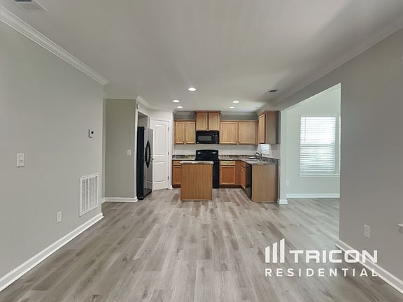 5th image of 332 Parmley Ln