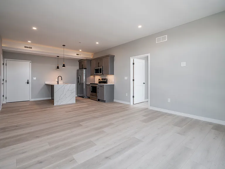 2401 Washington Ave — Photo 52
