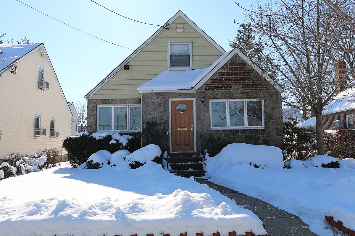 1732 Jasmine Ave, New Hyde Park, NY 11040 Zillow