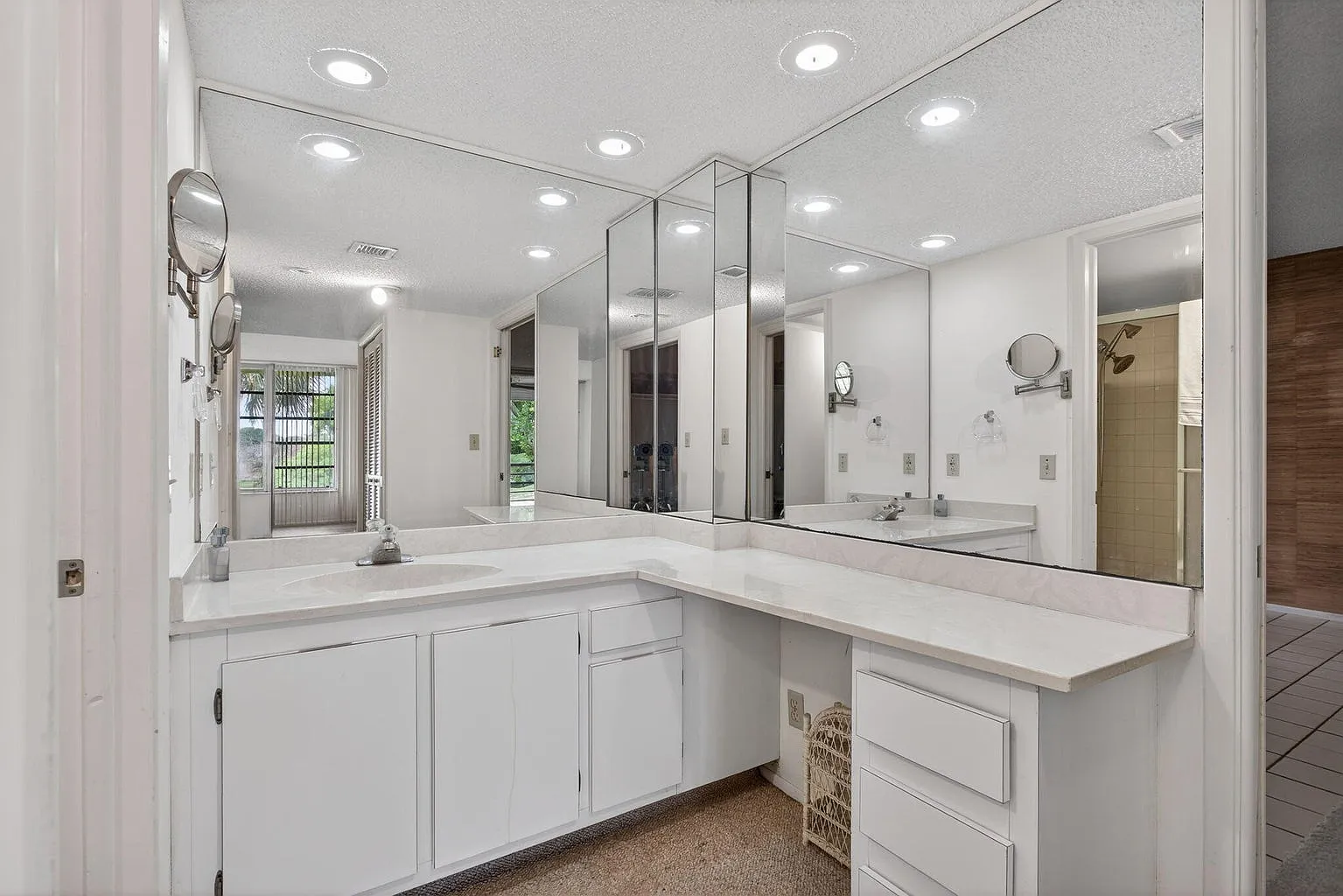 3 bed, 1500 sqft, $2,300 — Photo 3