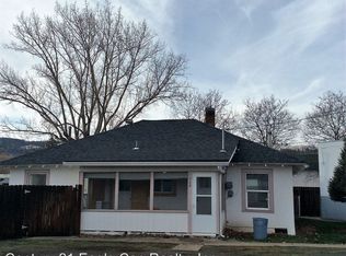 708 20th St, La Grande, OR 97850