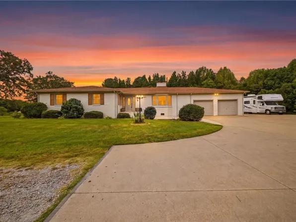 6367 Everets Rd, Suffolk, VA 23434