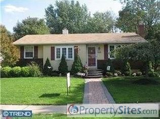 115 8th St, West Deptford, NJ 08086