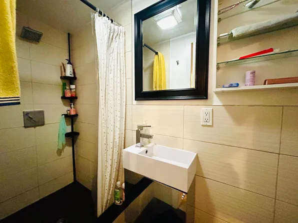 576 Marcy Avenue image 37 of 39