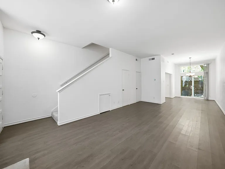 2815 Welborn St #101 — Photo 6