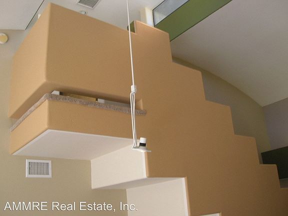 3rd image of 4204 Bay Ct NE