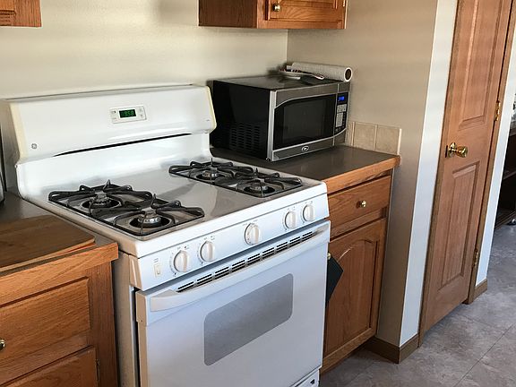 4th image of 57329 Sawmill Ln