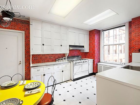 5th image of 655 Park Ave APT 5A