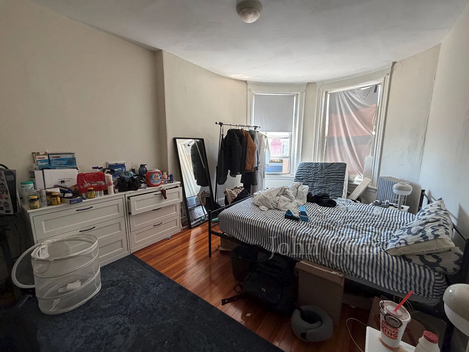 3 bed, 1250 sqft, $3,295 — Photo 2