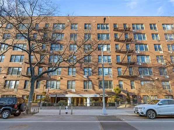 415 Beverly Rd #3J, Brooklyn, NY 11218