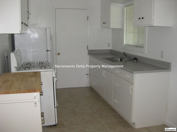 3rd image of 1801 Opper Ave